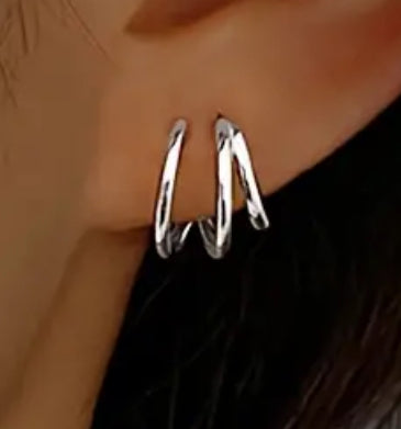 Three Claw Half Hoop Stud Earrings