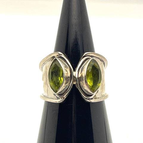 Sterling Silver Peridot ring Size 7