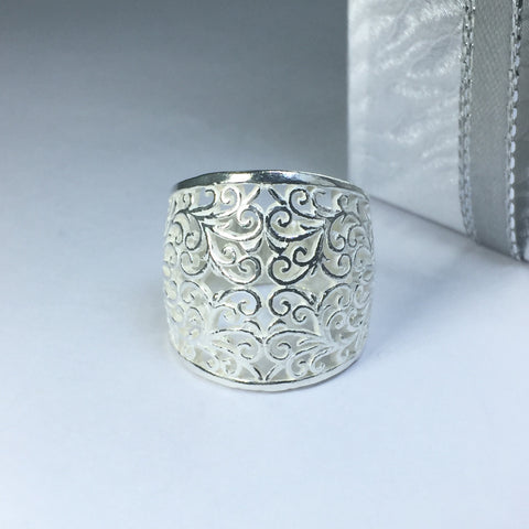 Wide Scroll Ring