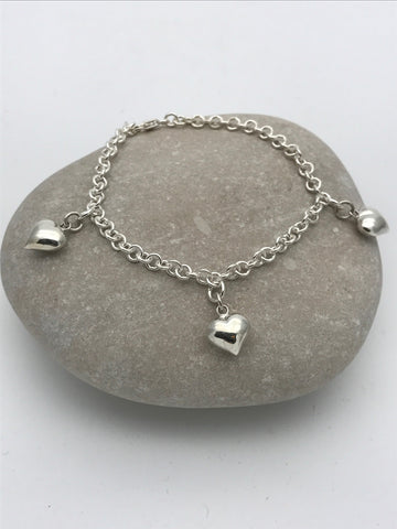 Link Chain Bracelet with hearts