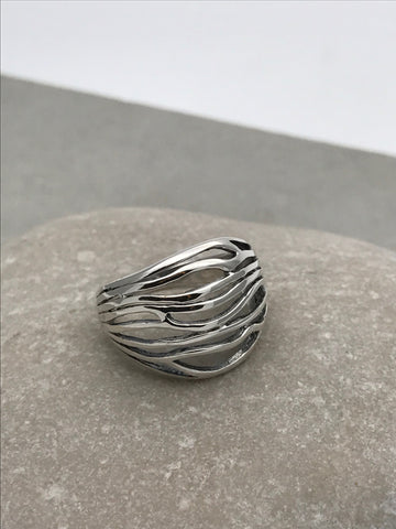 Waves Ring