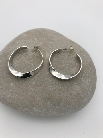 Band With Twist Earrings