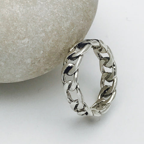Large Chain Link Ring