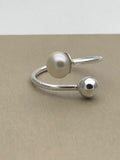 Pearl Silver Ball Overlap Wire Ring