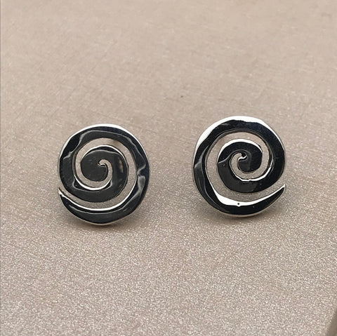 Polished Swirl Stud Earrings