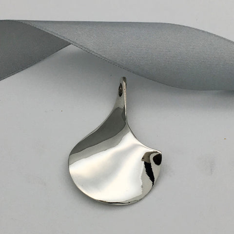 Shiny Contemporary Shape Pendant