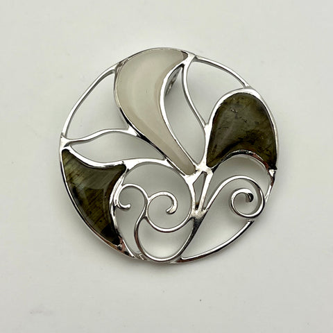 Inlaid Chanceldony Scrolls Pendant