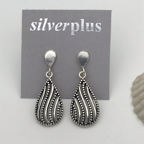 Curved Stripes Earrings