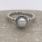 Pretty Pearl Petals Ring