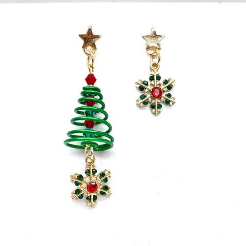 Xmas dangle earrings Xmas Tree and Holly snowflakes