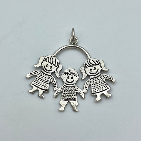 3 Kids Pendant