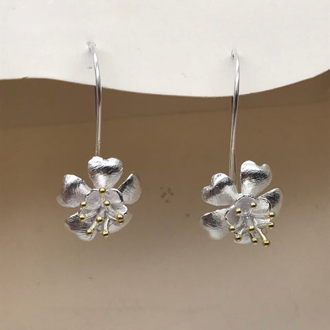 3D flower drop flower 5 petal and 8 gold stamen Earrings