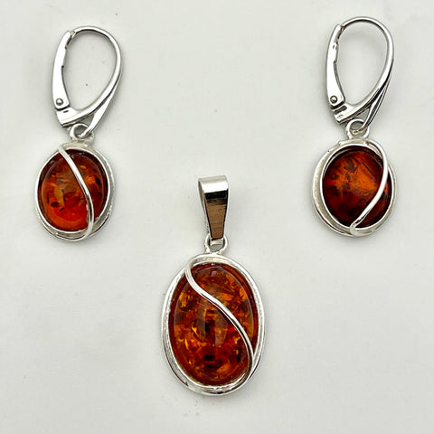 Amber Ovals With Wire Earrings and Pendant