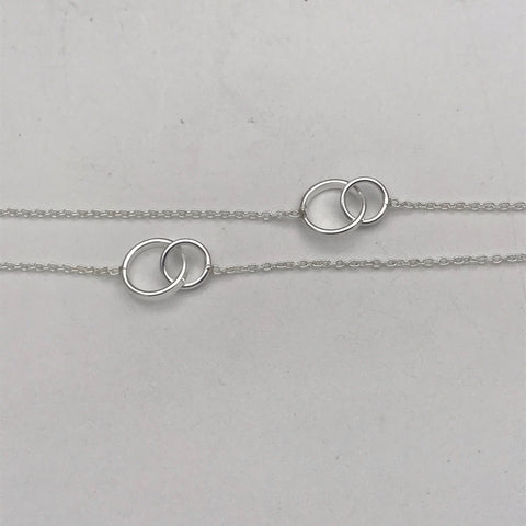 Double chain with double circles bracelet