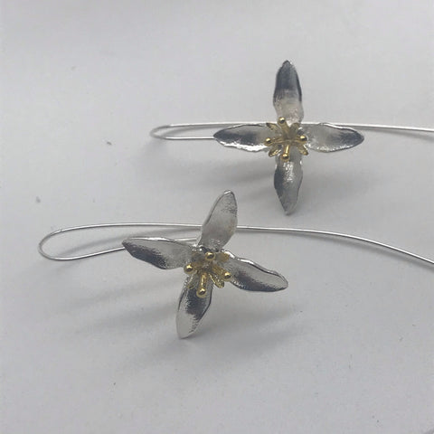 3D flower drop flower 4/8 petal gold stamen Earrings